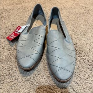 American Eagle Women’s Brand New 9.5 gray shoes